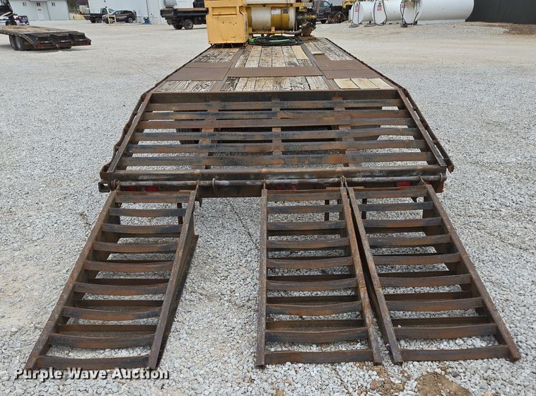 image for item DP6264 2010 Elite Trailer Dovetail-30 equipment trailer