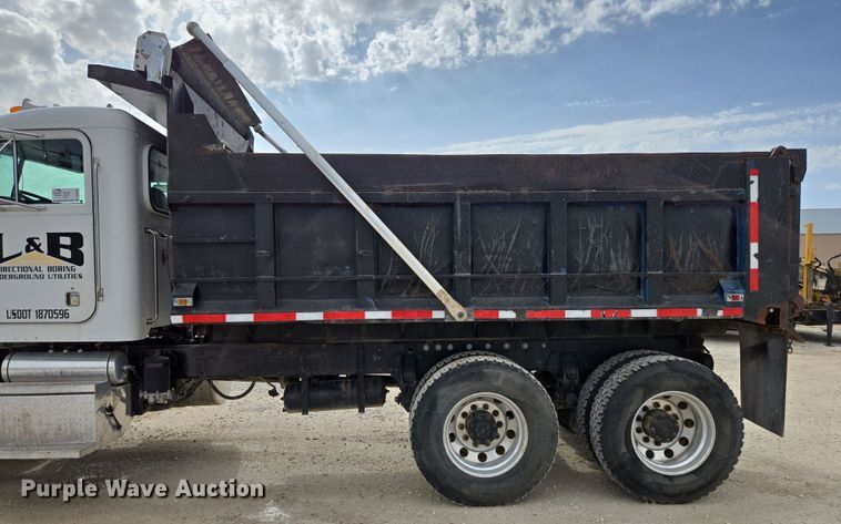 image for item DP6292 2002 Peterbilt 357 dump truck