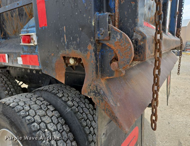 image for item DP6292 2002 Peterbilt 357 dump truck