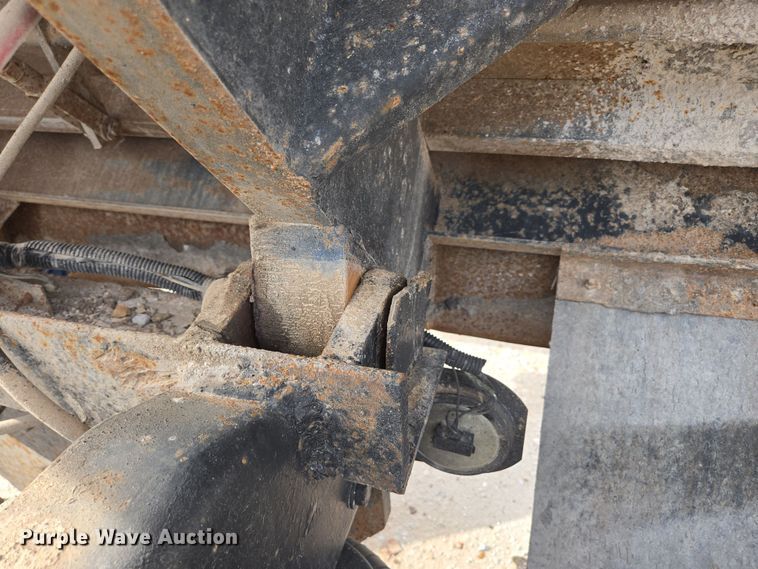 image for item DP6292 2002 Peterbilt 357 dump truck