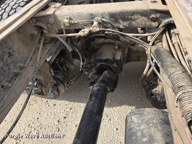 image for item DP6292 2002 Peterbilt 357 dump truck