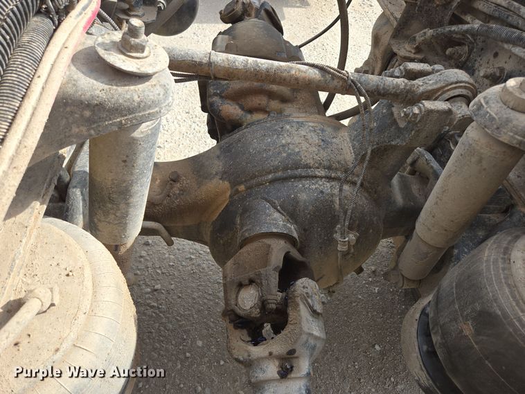 image for item DP6292 2002 Peterbilt 357 dump truck