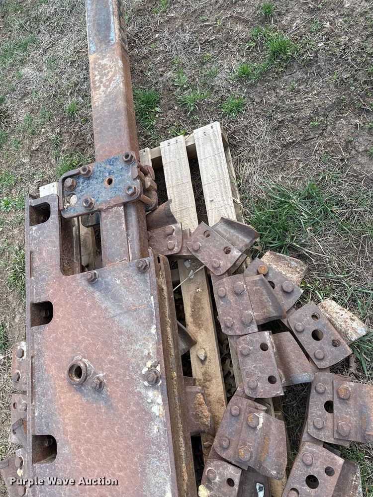 image for item DQ6502 Ditch Witch trencher