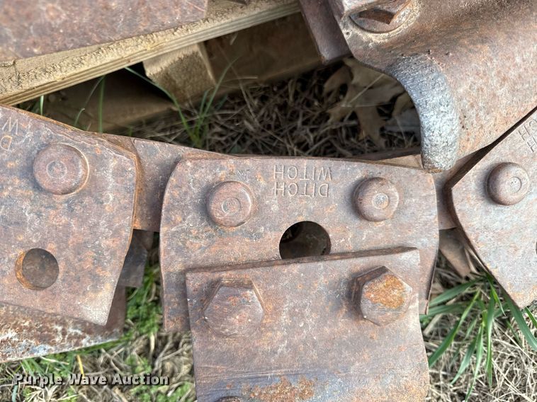 image for item DQ6502 Ditch Witch trencher