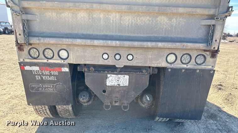 image for item DQ6646 2004 Kenworth T300 dump truck