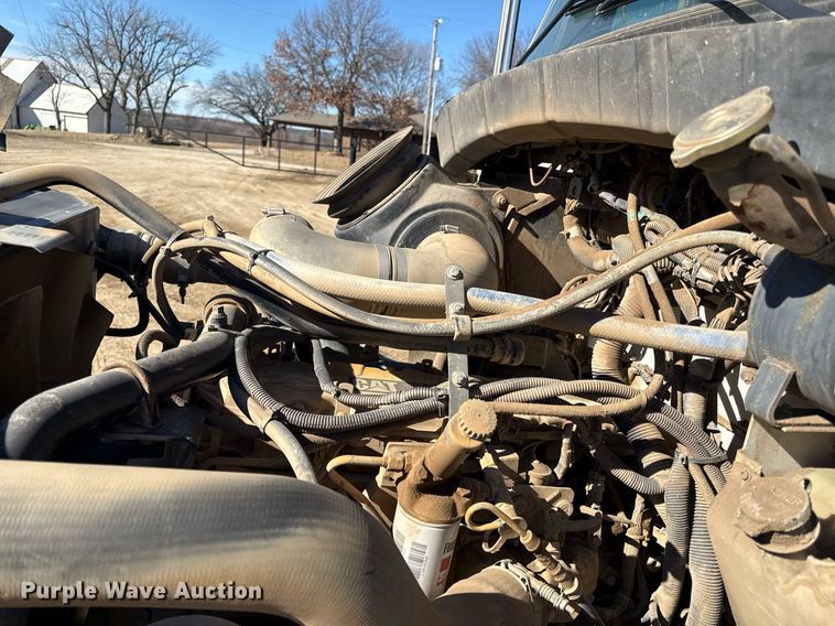 image for item DQ6646 2004 Kenworth T300 dump truck