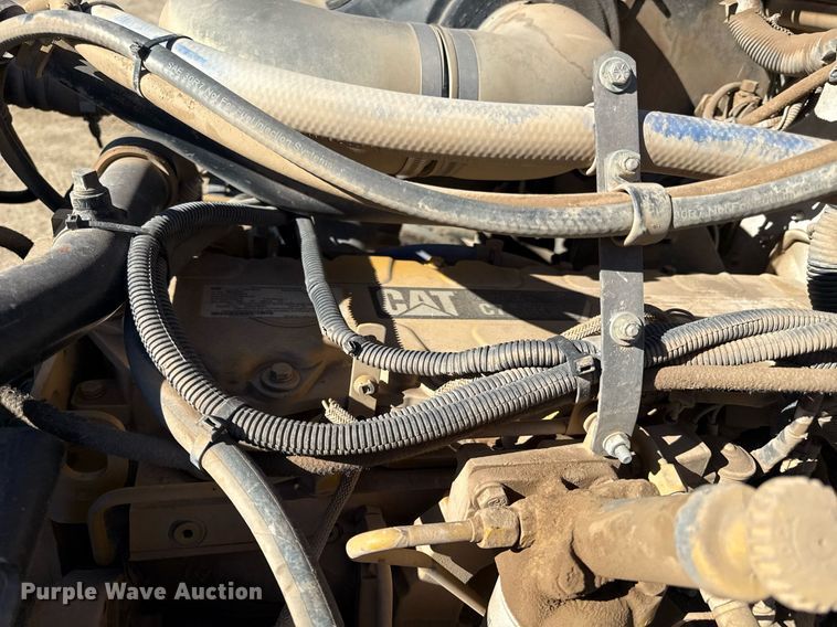 image for item DQ6646 2004 Kenworth T300 dump truck