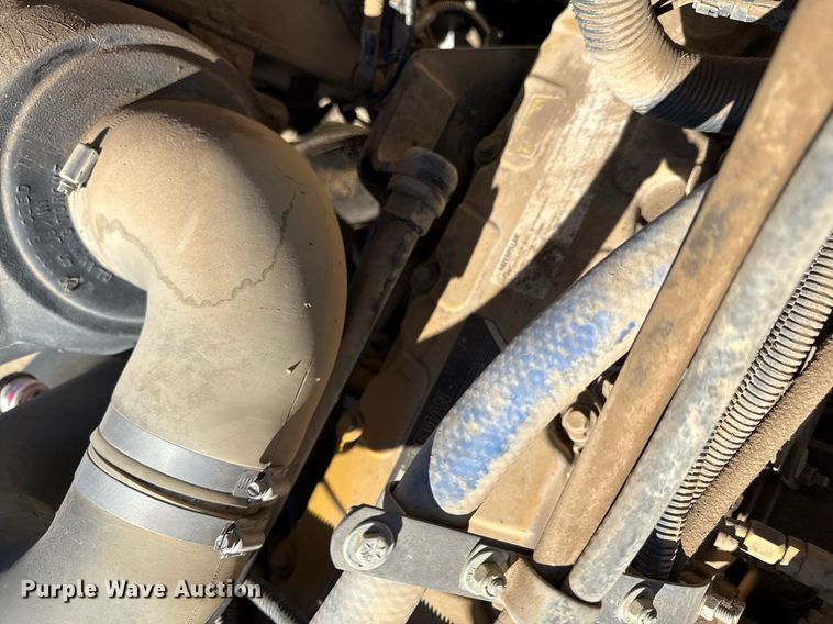 image for item DQ6646 2004 Kenworth T300 dump truck