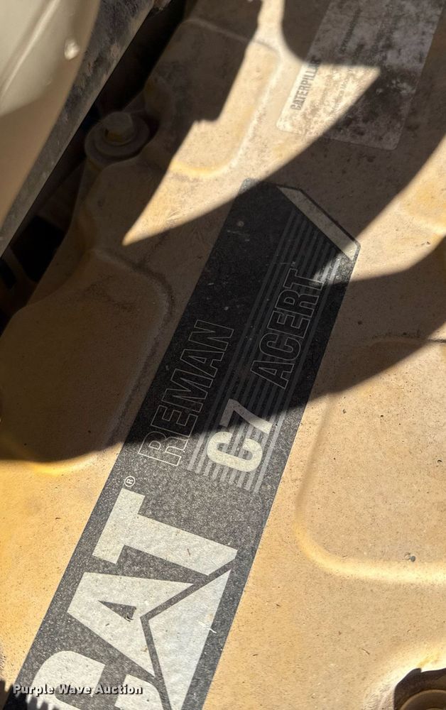 image for item DQ6646 2004 Kenworth T300 dump truck