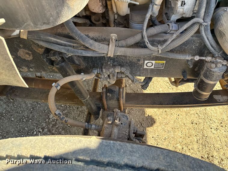 image for item DQ6646 2004 Kenworth T300 dump truck