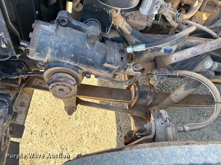 image for item DQ6646 2004 Kenworth T300 dump truck