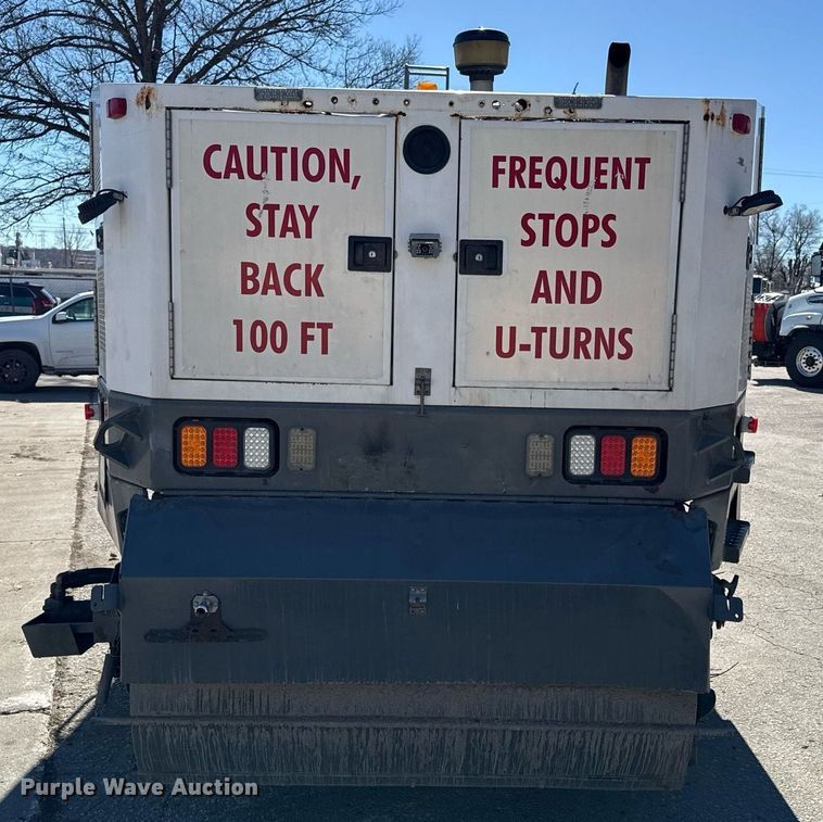 image for item DQ6671 2007 Sterling SC8000 street sweeper truck