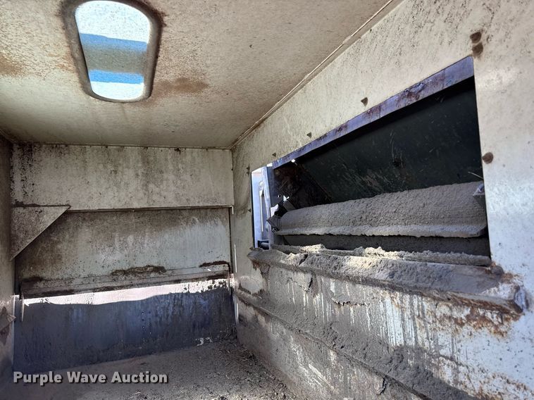 image for item DQ6671 2007 Sterling SC8000 street sweeper truck