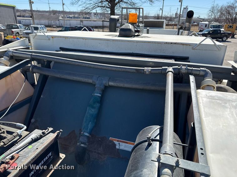 image for item DQ6671 2007 Sterling SC8000 street sweeper truck