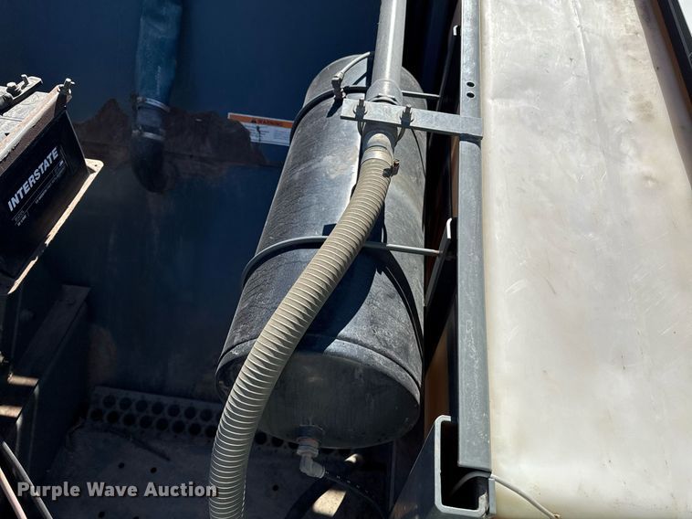 image for item DQ6671 2007 Sterling SC8000 street sweeper truck