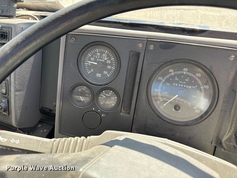 image for item DQ6671 2007 Sterling SC8000 street sweeper truck