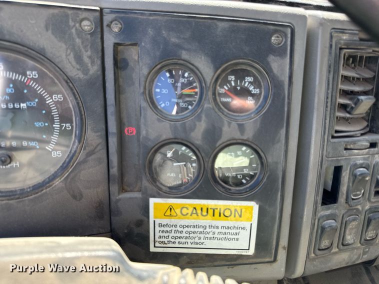 image for item DQ6671 2007 Sterling SC8000 street sweeper truck