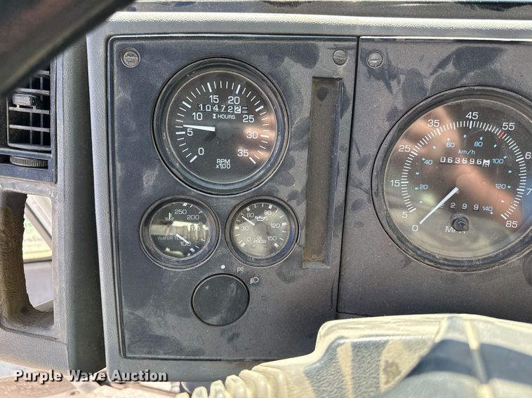 image for item DQ6671 2007 Sterling SC8000 street sweeper truck