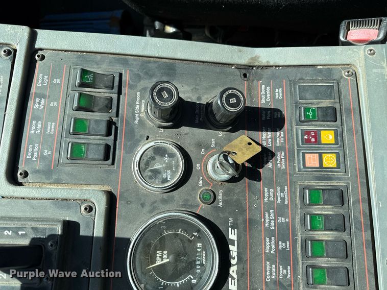 image for item DQ6671 2007 Sterling SC8000 street sweeper truck