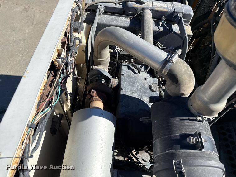 image for item DQ6671 2007 Sterling SC8000 street sweeper truck