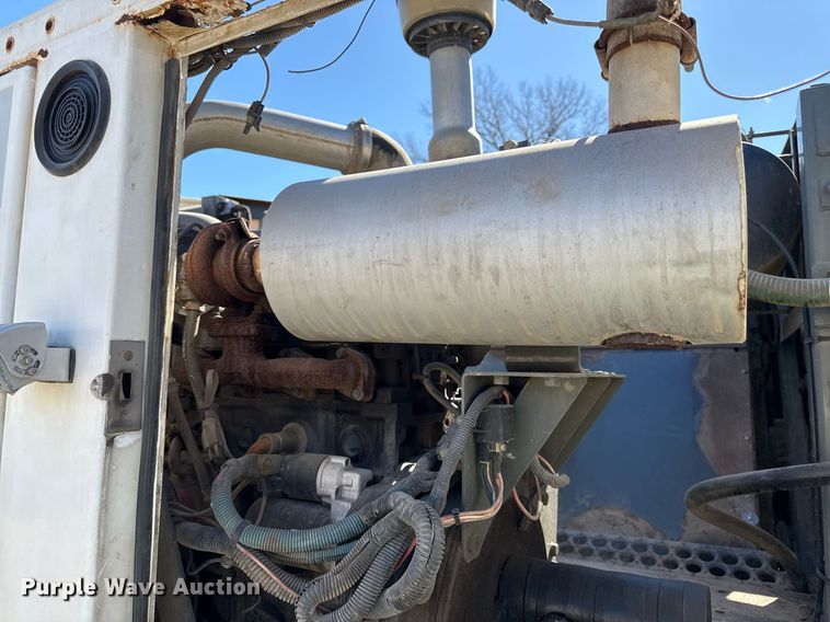 image for item DQ6671 2007 Sterling SC8000 street sweeper truck