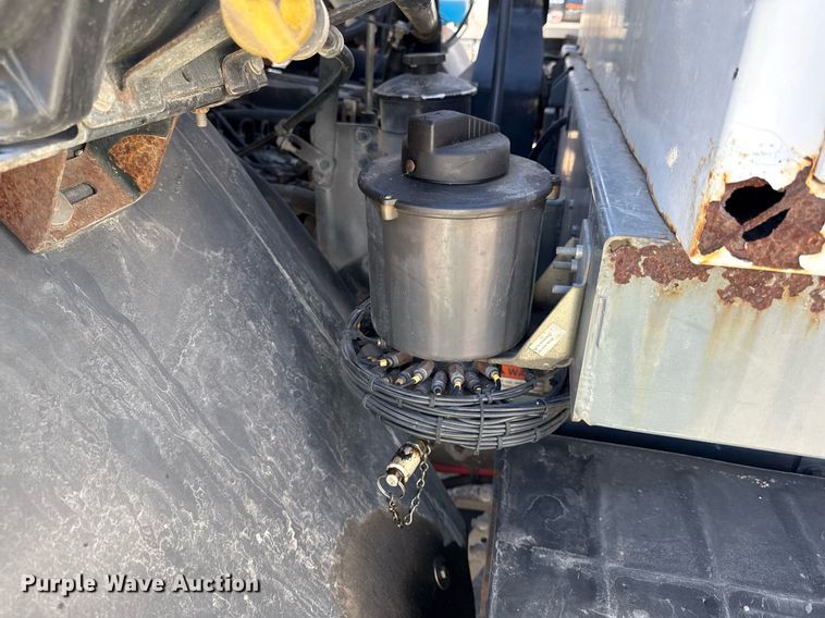 image for item DQ6671 2007 Sterling SC8000 street sweeper truck