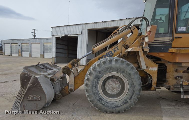 image for item DS5283 1997 Case 621B XT wheel loader