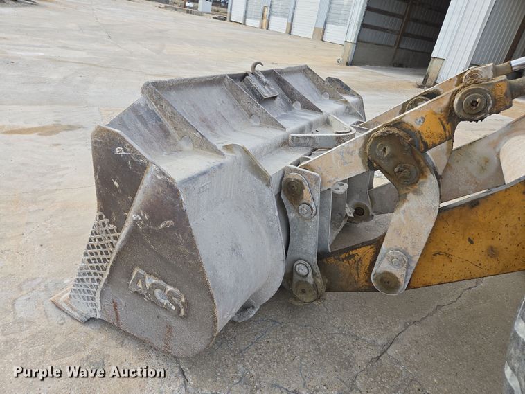 image for item DS5283 1997 Case 621B XT wheel loader