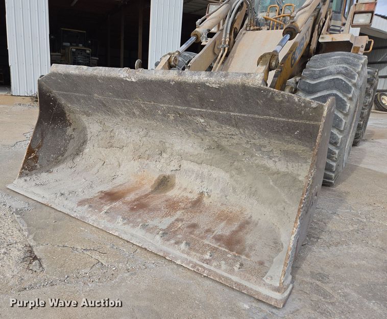 image for item DS5283 1997 Case 621B XT wheel loader