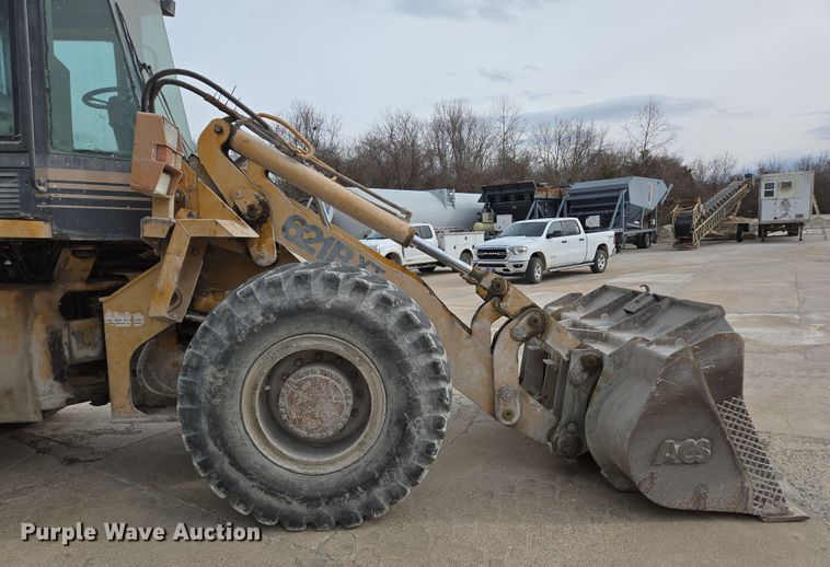 image for item DS5283 1997 Case 621B XT wheel loader