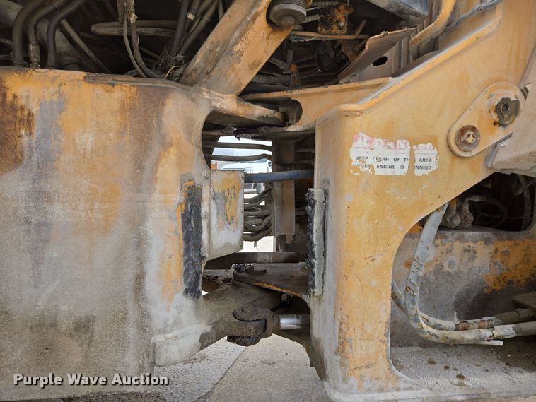 image for item DS5283 1997 Case 621B XT wheel loader