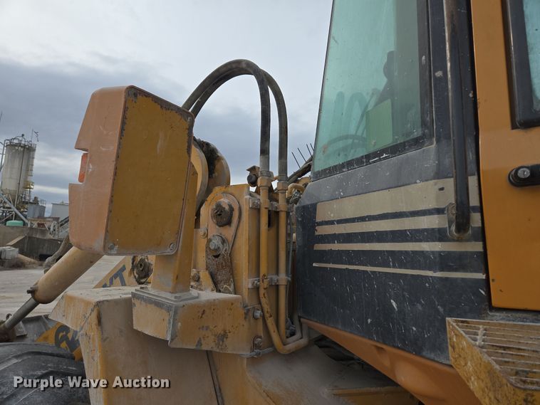 image for item DS5283 1997 Case 621B XT wheel loader