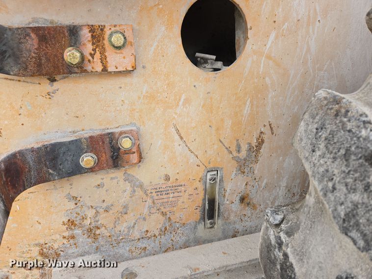 image for item DS5283 1997 Case 621B XT wheel loader