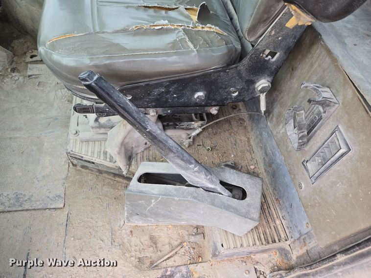 image for item DS5283 1997 Case 621B XT wheel loader