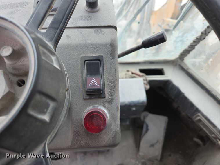 image for item DS5283 1997 Case 621B XT wheel loader