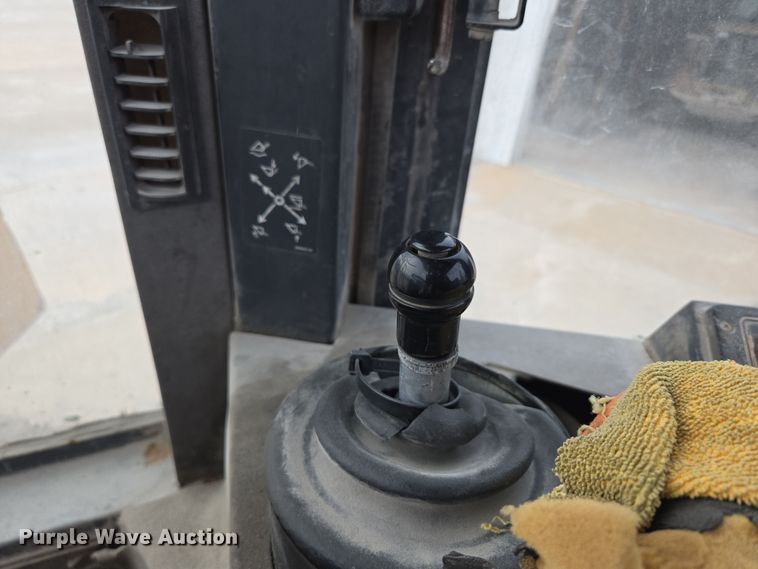 image for item DS5283 1997 Case 621B XT wheel loader