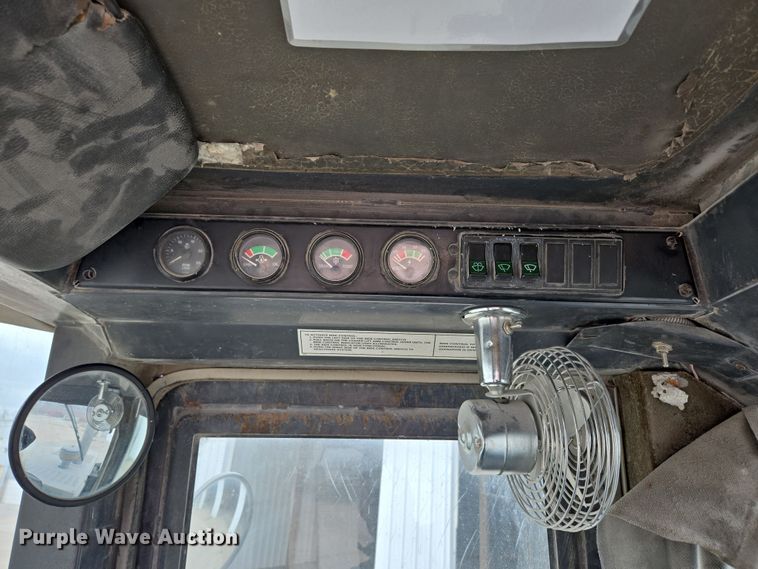 image for item DS5283 1997 Case 621B XT wheel loader