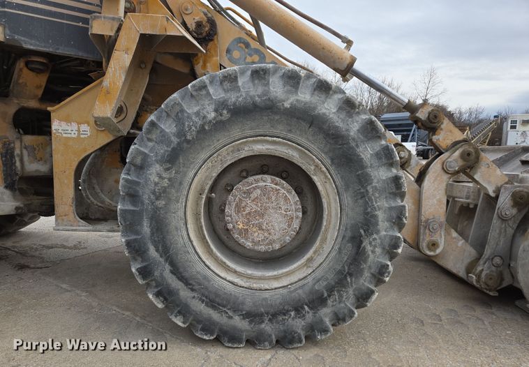 image for item DS5283 1997 Case 621B XT wheel loader