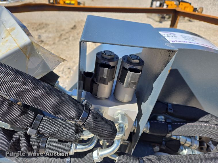 image for item DS5317 Handy HSSG27 skid steer stump grinder