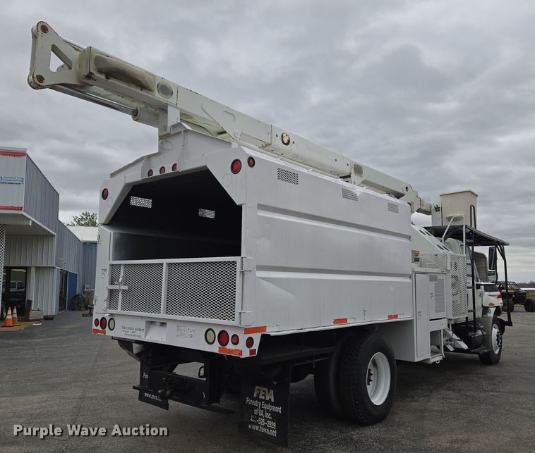 image for item DS5336 2005 International 4300 forestry bucket truck