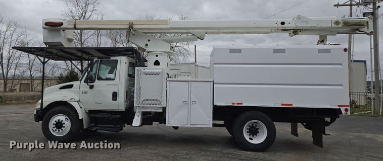 image for item DS5336 2005 International 4300 forestry bucket truck