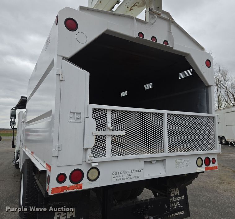 image for item DS5336 2005 International 4300 forestry bucket truck
