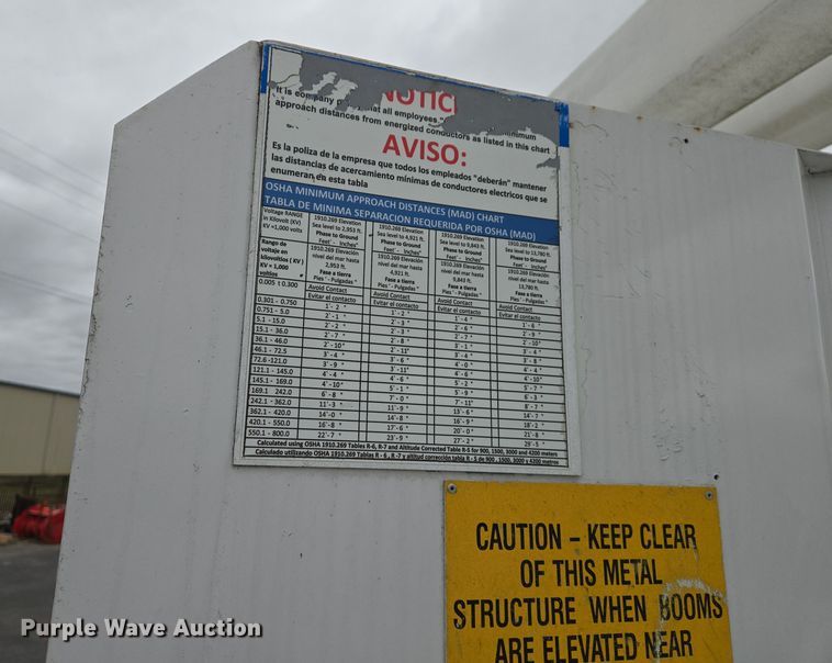 image for item DS5336 2005 International 4300 forestry bucket truck