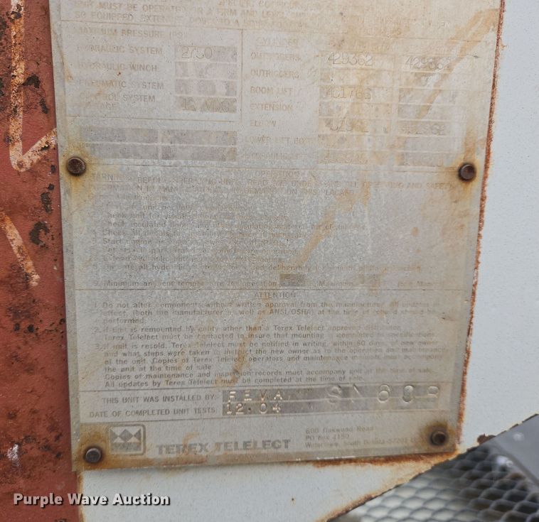 image for item DS5336 2005 International 4300 forestry bucket truck