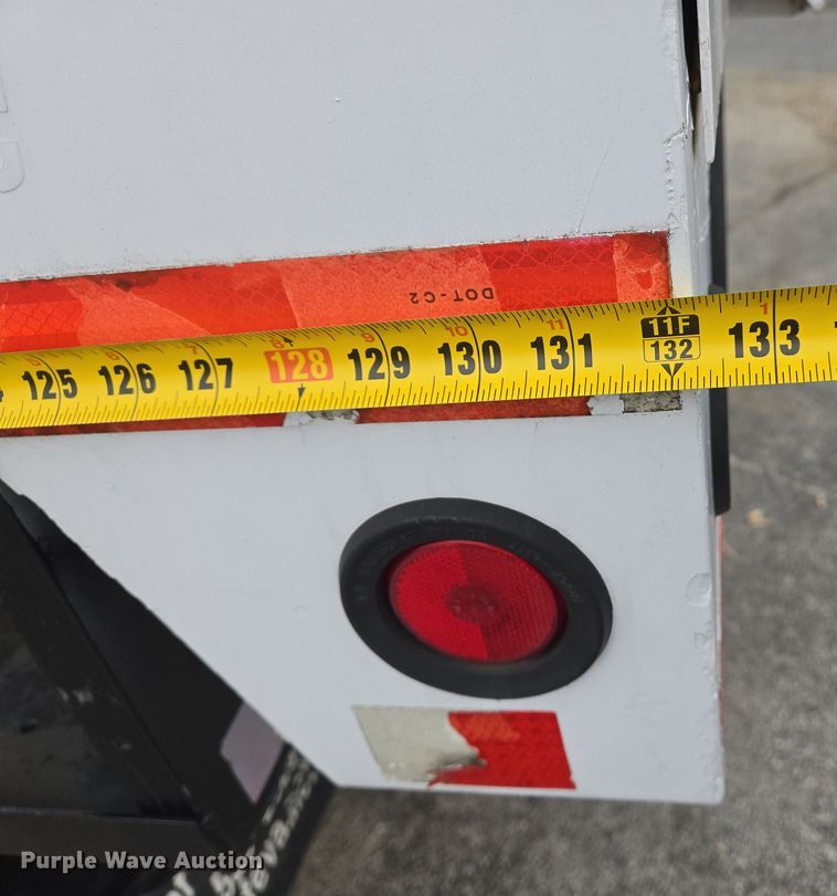 image for item DS5336 2005 International 4300 forestry bucket truck