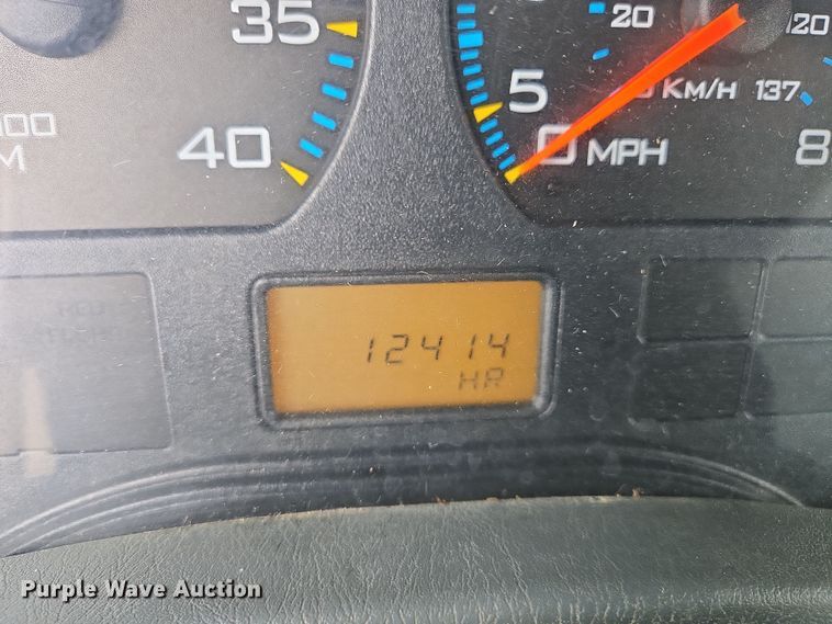 image for item DS5336 2005 International 4300 forestry bucket truck