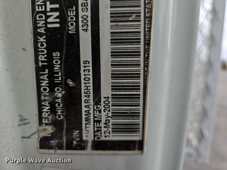 image for item DS5336 2005 International 4300 forestry bucket truck