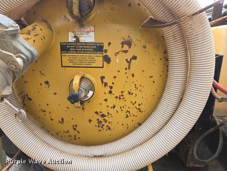 image for item DS5337 2011 Vermeer LP555DT-L vacuum excavator