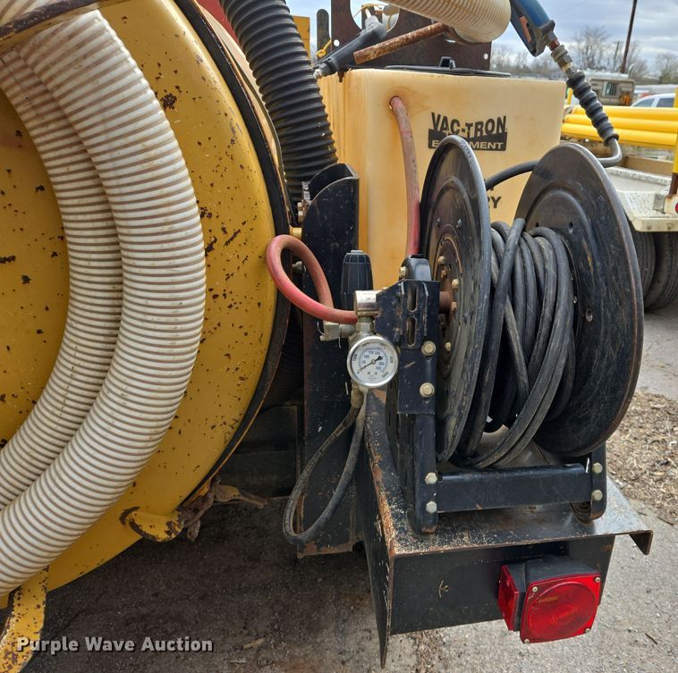 image for item DS5337 2011 Vermeer LP555DT-L vacuum excavator