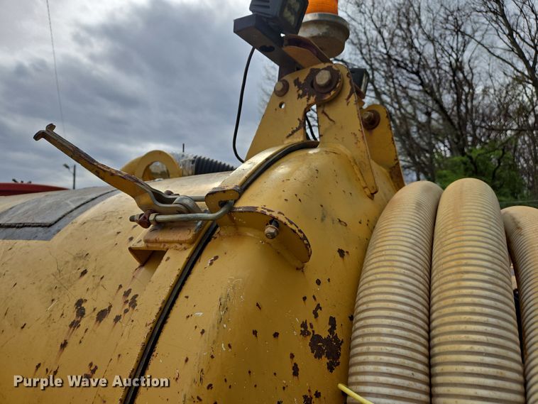 image for item DS5337 2011 Vermeer LP555DT-L vacuum excavator